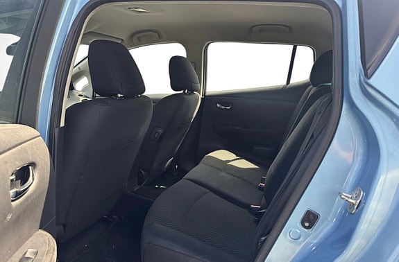 Nissan Leaf 18 of 21