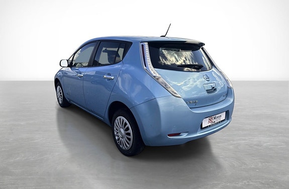 Nissan Leaf 7 of 21