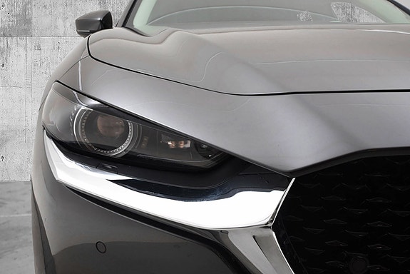 Mazda CX-30 4 of 5