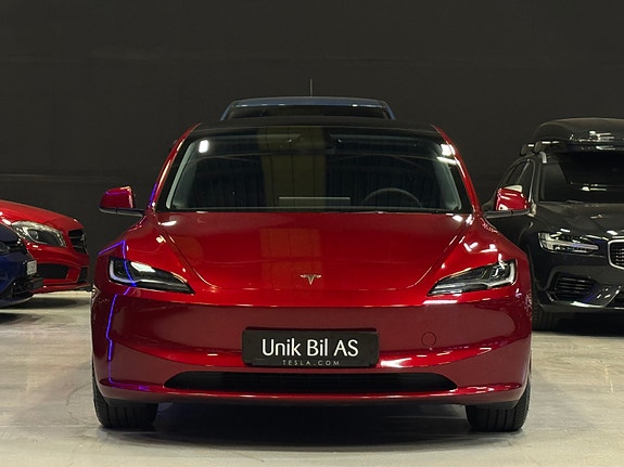 Tesla Model 3 3 of 5