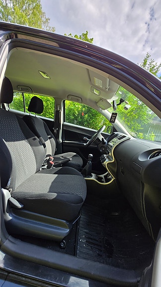 Toyota Urban Cruiser 27 of 30