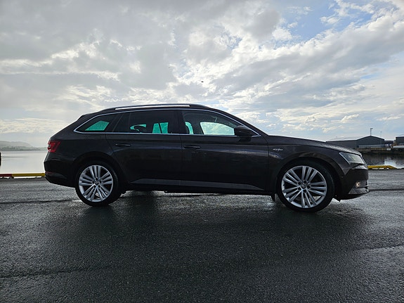 Skoda Superb 5 of 19