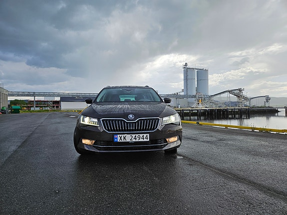 Skoda Superb 12 of 19