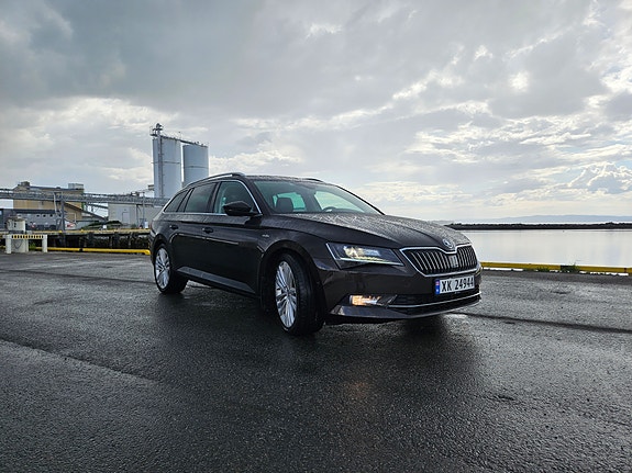Skoda Superb 4 of 19