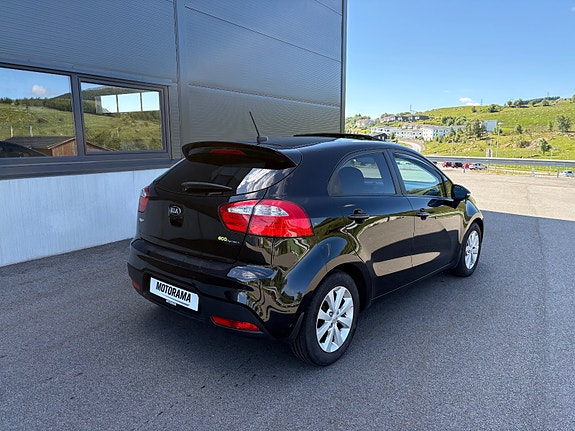 Kia Rio 3 of 5