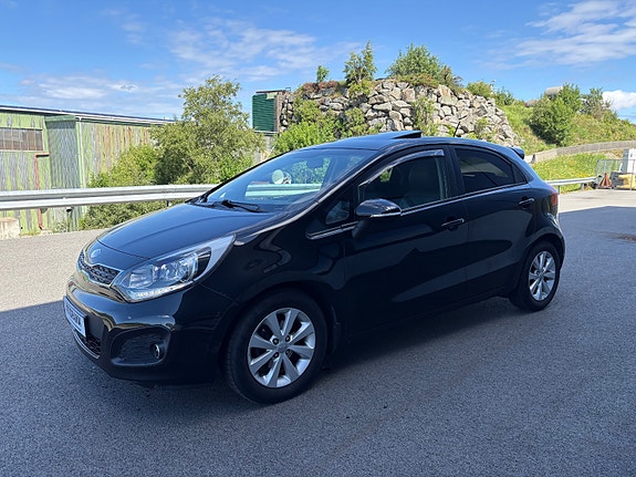 Kia Rio 6 of 30