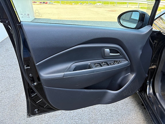 Kia Rio 9 of 30