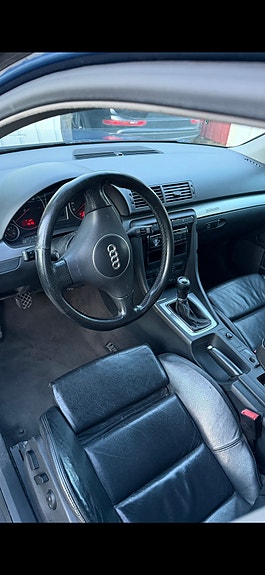 Audi A4 5 of 9