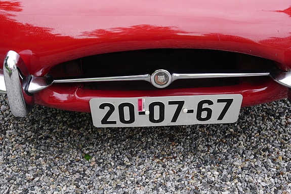 Jaguar E-TYPE 13 of 30