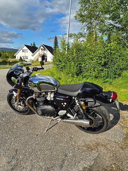Triumph Thruxton 1200 RS Chrom Edition 4 of 5