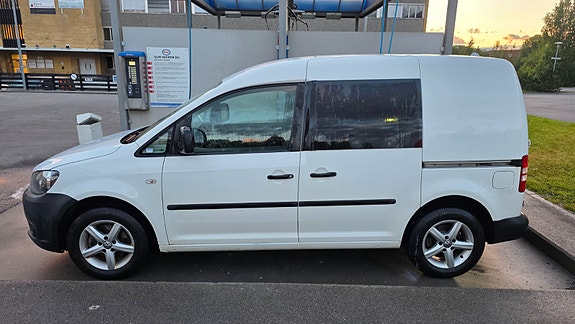 Volkswagen Caddy 4 of 5