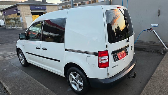 Volkswagen Caddy 5 of 5