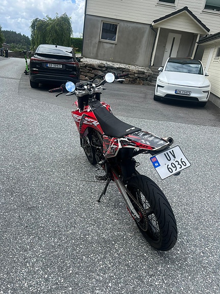 Fantic XMF 125 3 of 5