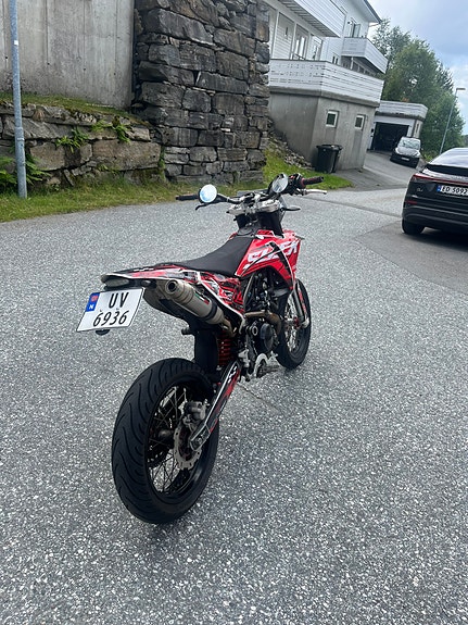 Fantic XMF 125 2 of 5