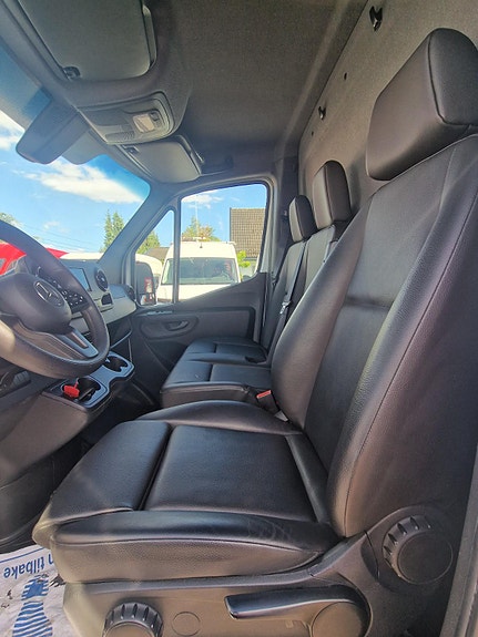 Mercedes-Benz Sprinter 317 18 of 28
