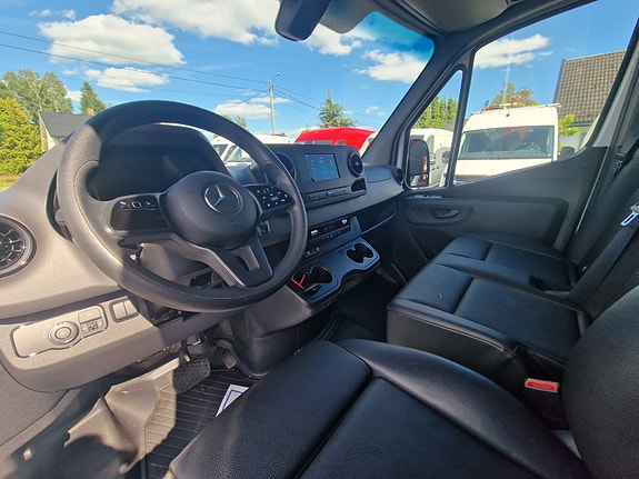 Mercedes-Benz Sprinter 317 14 of 28