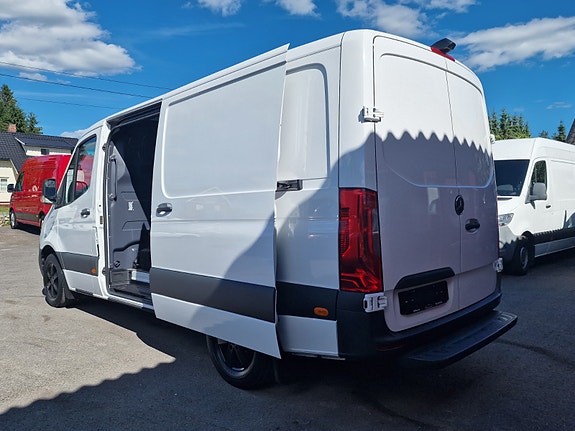 Mercedes-Benz Sprinter 317 11 of 28