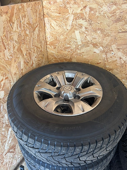 Toyota HiLux 22 of 30