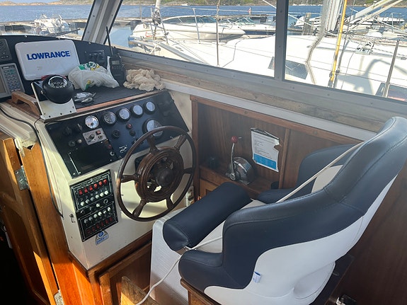 Marex 32 friendship 5 of 5