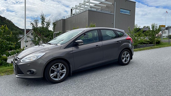 Ford Focus 5 of 5