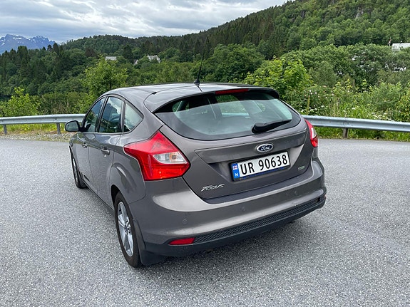 Ford Focus 3 of 5