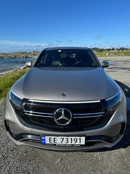 Mercedes-Benz EQC400 2 of 20
