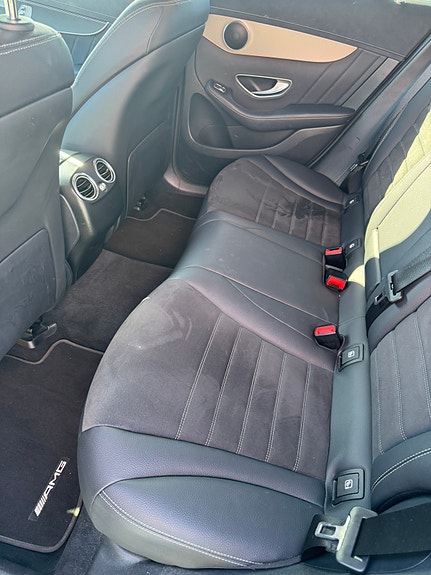 Mercedes-Benz EQC400 17 of 20