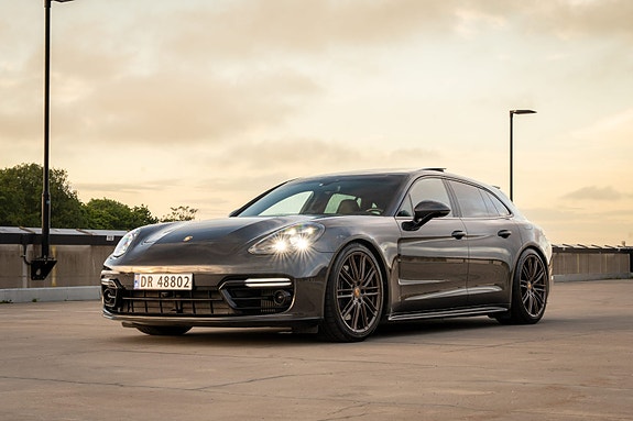 Porsche Panamera 4 7 of 27