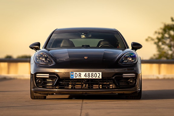 Porsche Panamera 4 6 of 27