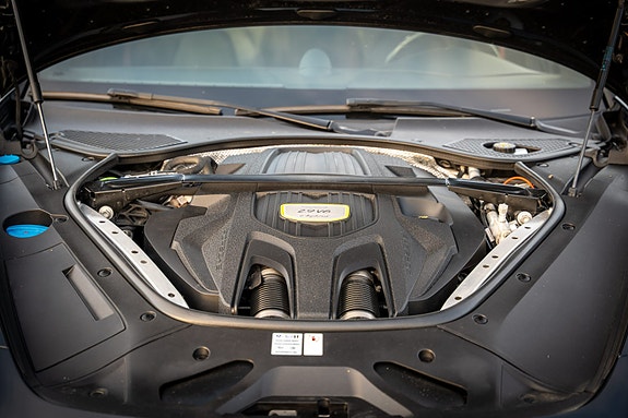 Porsche Panamera 4 27 of 27