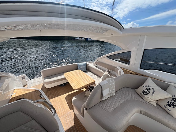 Fairline 38 Targa GT, autopilot, generator, radar, hekk og baugthruster 24 of 30