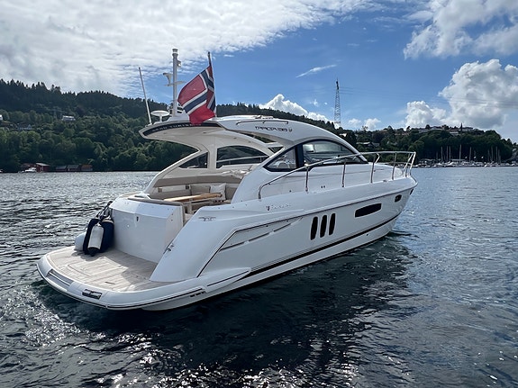 Fairline 38 Targa GT, autopilot, generator, radar, hekk og baugthruster 2 of 5