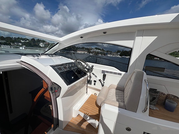Fairline 38 Targa GT, autopilot, generator, radar, hekk og baugthruster 30 of 30