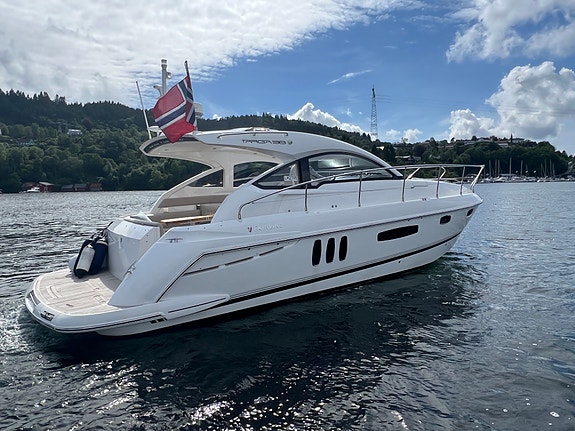 Fairline 38 Targa GT, autopilot, generator, radar, hekk og baugthruster 11 of 30
