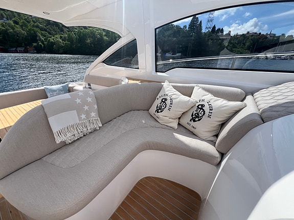 Fairline 38 Targa GT, autopilot, generator, radar, hekk og baugthruster 29 of 30