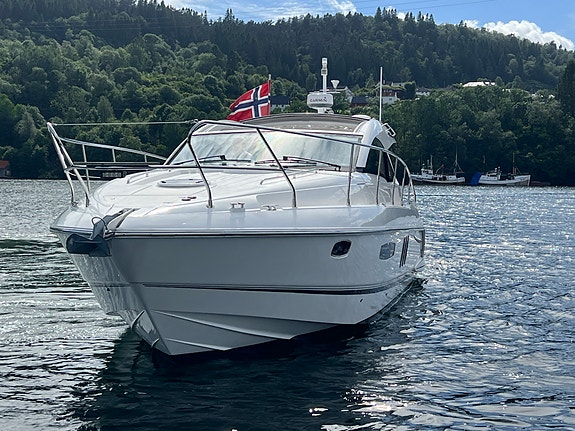 Fairline 38 Targa GT, autopilot, generator, radar, hekk og baugthruster 16 of 30