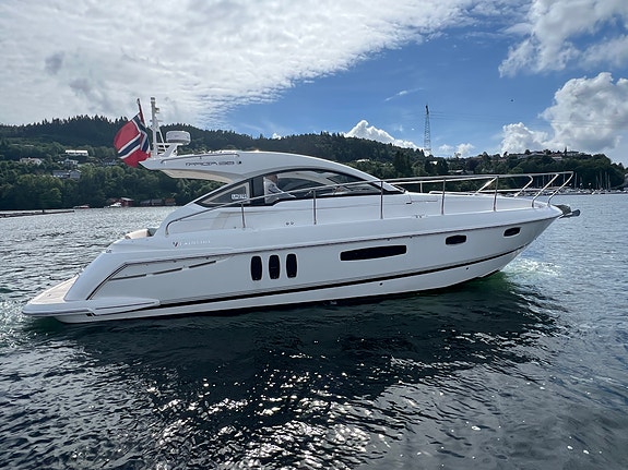 Fairline 38 Targa GT, autopilot, generator, radar, hekk og baugthruster 13 of 30
