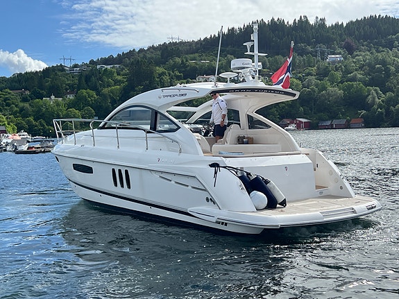 Fairline 38 Targa GT, autopilot, generator, radar, hekk og baugthruster 7 of 30