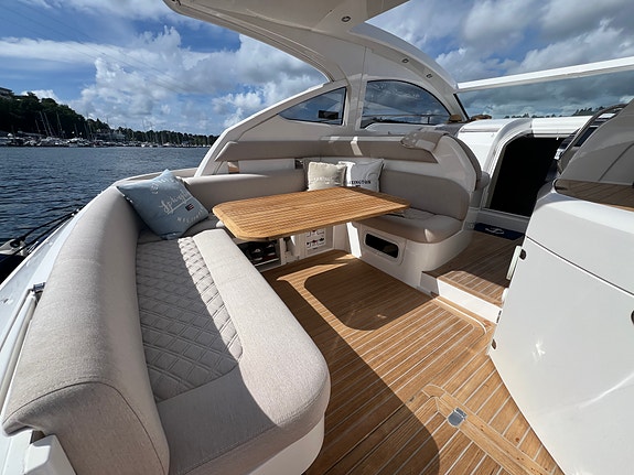 Fairline 38 Targa GT, autopilot, generator, radar, hekk og baugthruster 21 of 30