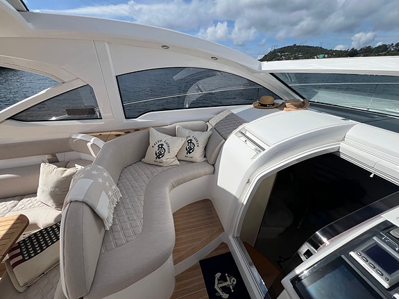 Fairline 38 Targa GT, autopilot, generator, radar, hekk og baugthruster 25 of 30