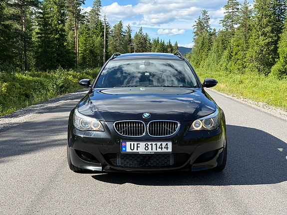 BMW M5 4 of 5