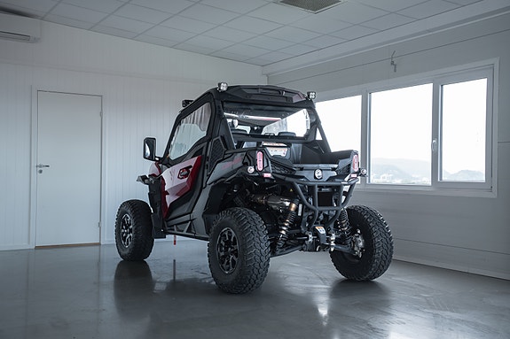 Can-Am Maverick Sport 1000R T 11 of 30