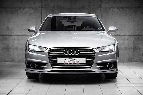 Audi A7 2 of 5