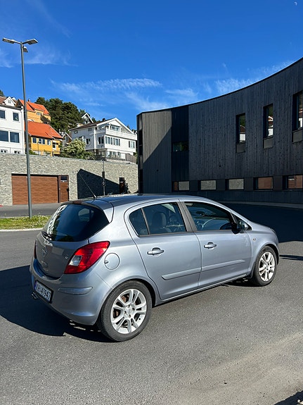 Opel Corsa 3 of 5
