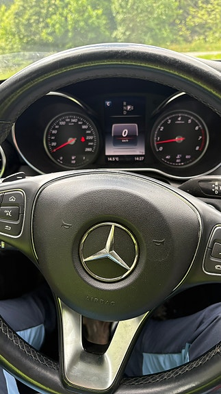 Mercedes-Benz C180 10 of 13