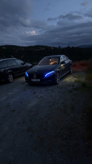 Mercedes-Benz C180 7 of 13