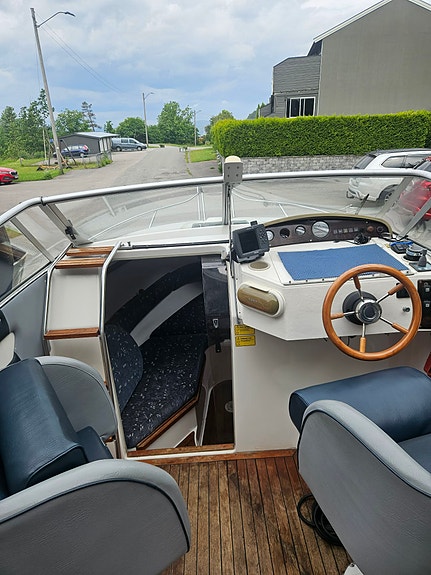 Nor-Dan 610 Quatro 2 of 5