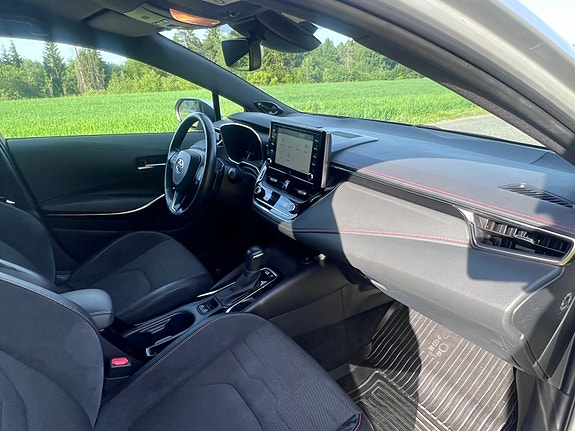 Toyota Corolla 18 of 30