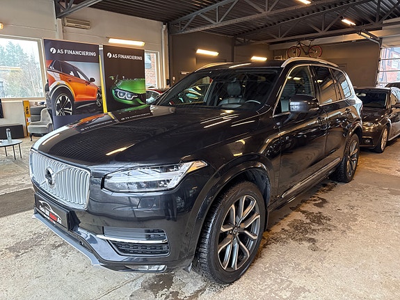 Volvo XC90 5 of 30