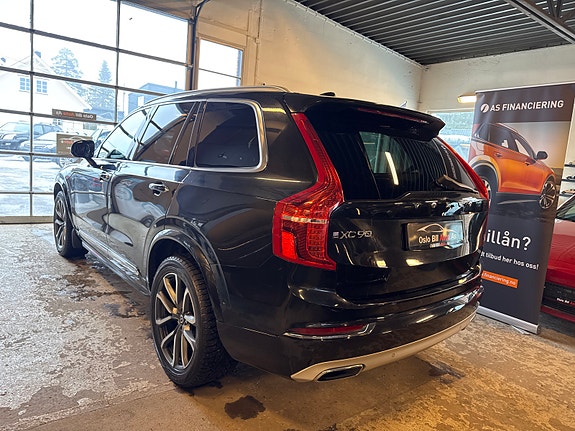 Volvo XC90 7 of 30